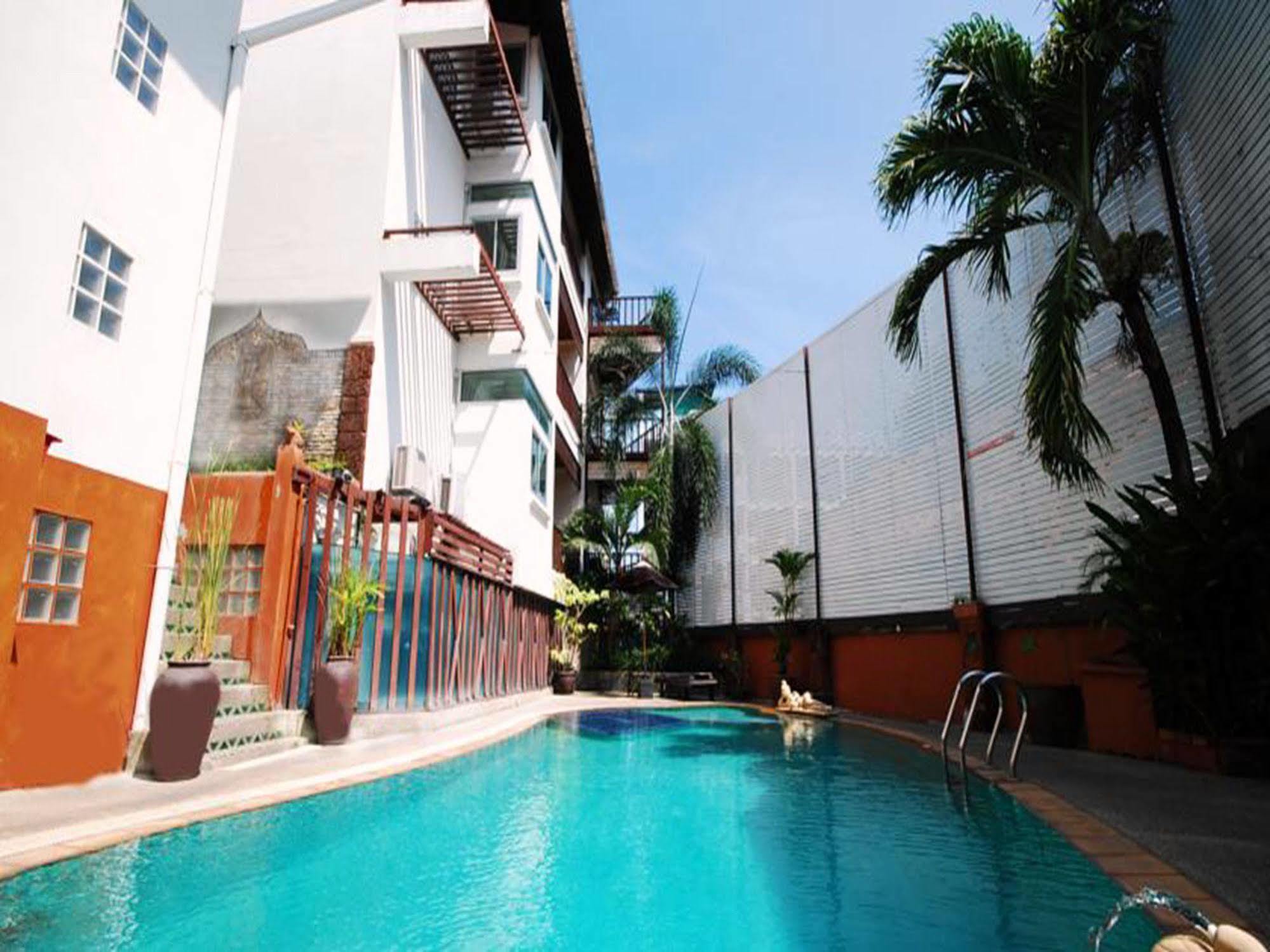 The Album Loft Apartman Patong Kültér fotó